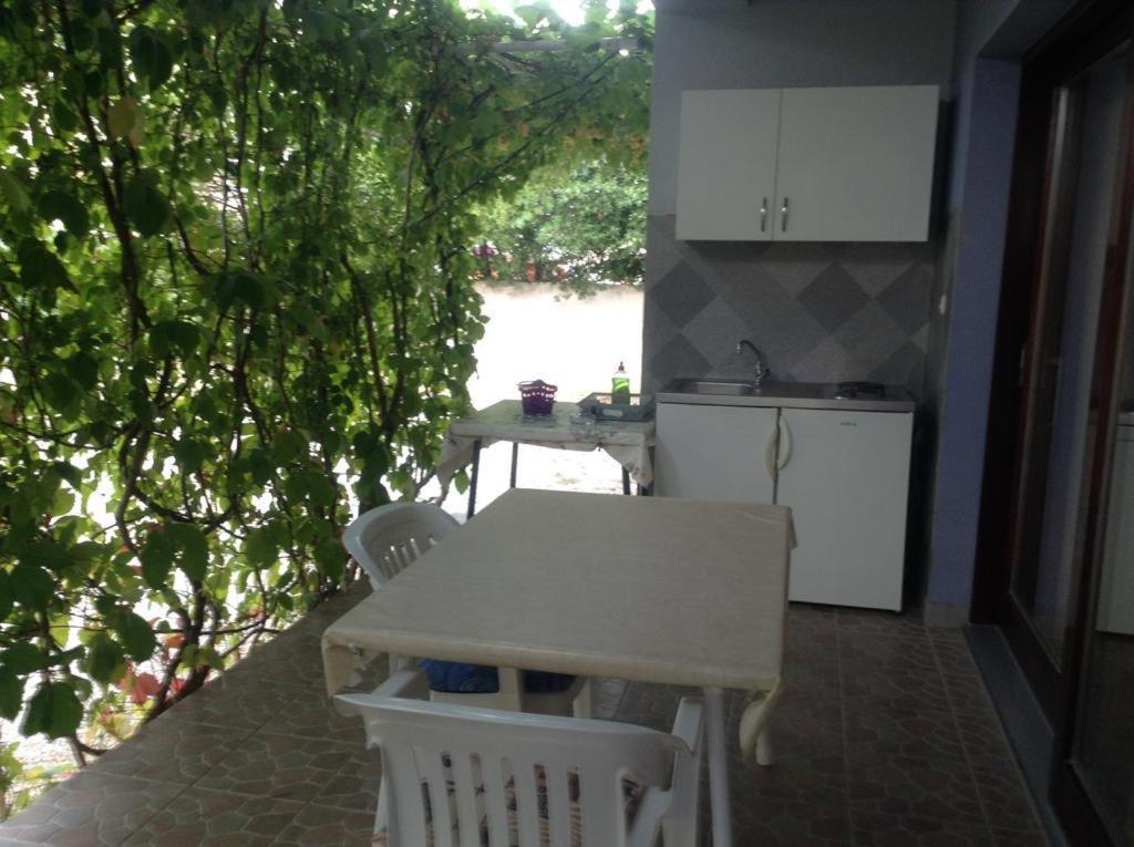 Blue House Apartment Макарска Екстериор снимка